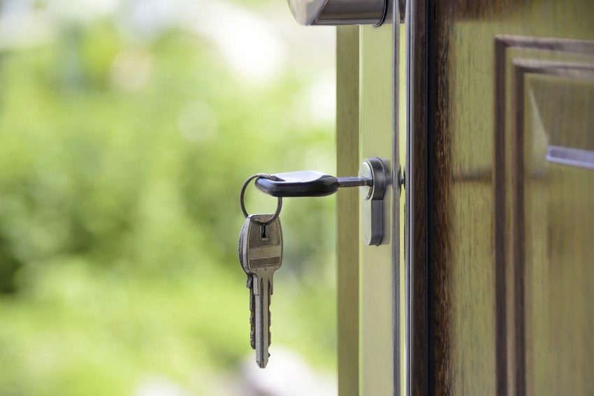 Hvordan en låsesmed kan styrke hjemmets sikkerhet etter et innbrudd